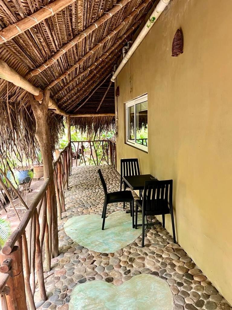 Junto Al Rio Bungalows & Suites サユリタ エクステリア 写真