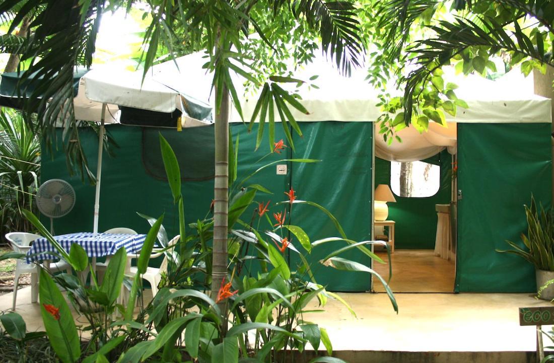 Junto Al Rio Bungalows & Suites サユリタ エクステリア 写真